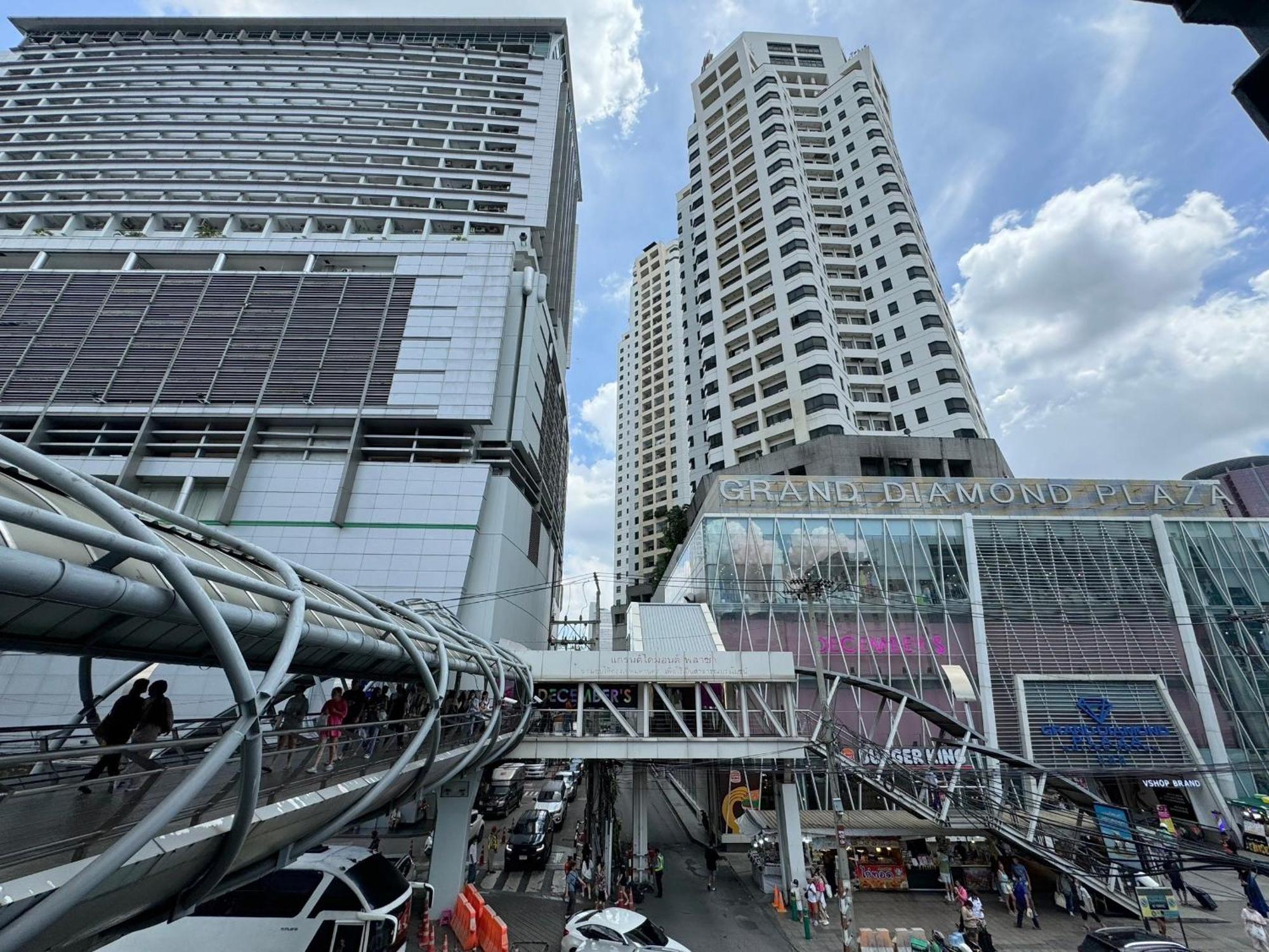 Center Bangkok Suite Next To Platinum Mall Exterior foto